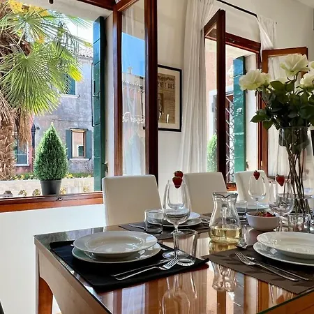 Apartment Flowery Venice