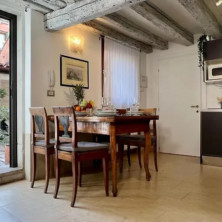 Apartment Flowery Venice