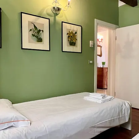 Flowery Apartment *