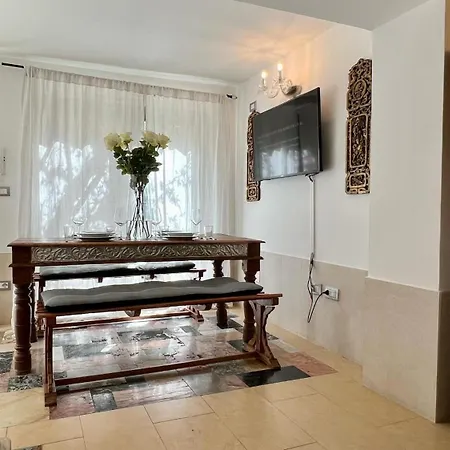 Flowery Apartment *