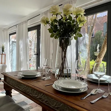 Апартаменты Flowery Венеция